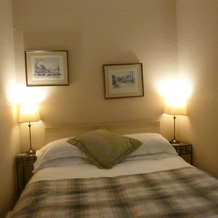 The Maples Bed and Breakfast Hythe  Rum bild