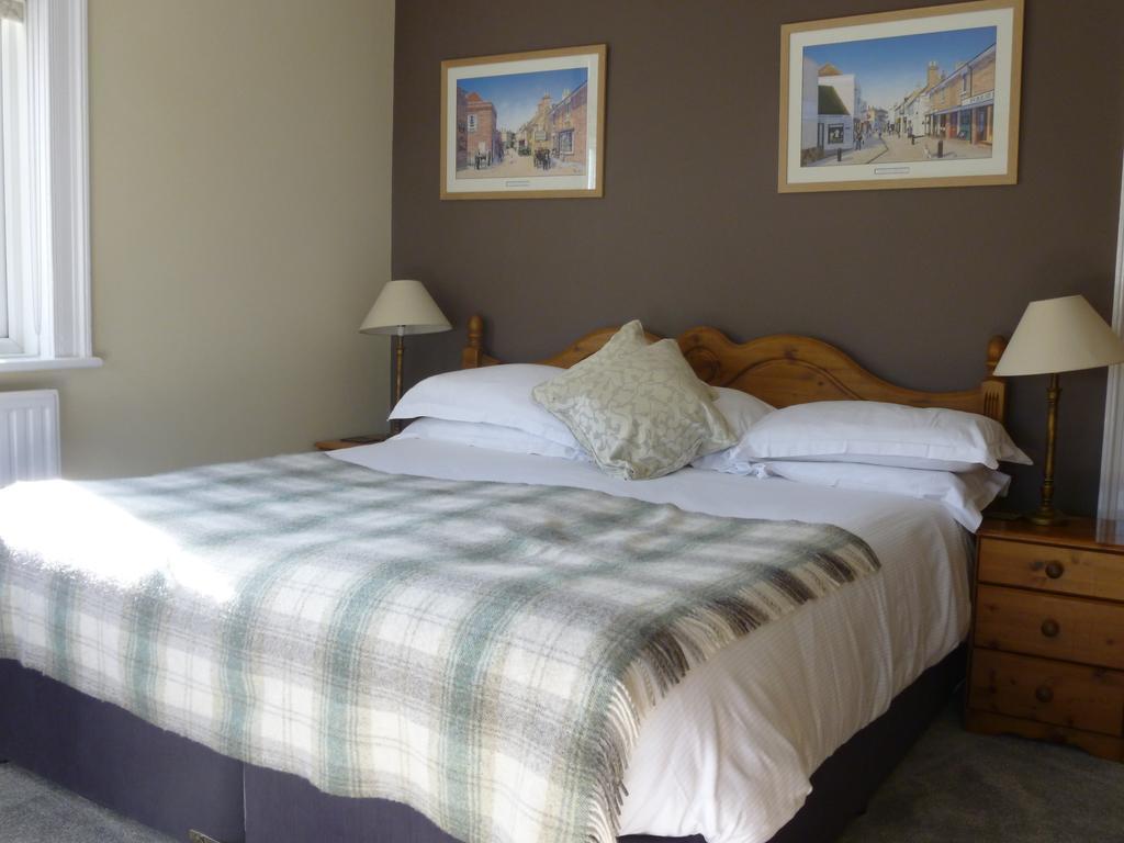 The Maples Bed and Breakfast Hythe  Rum bild
