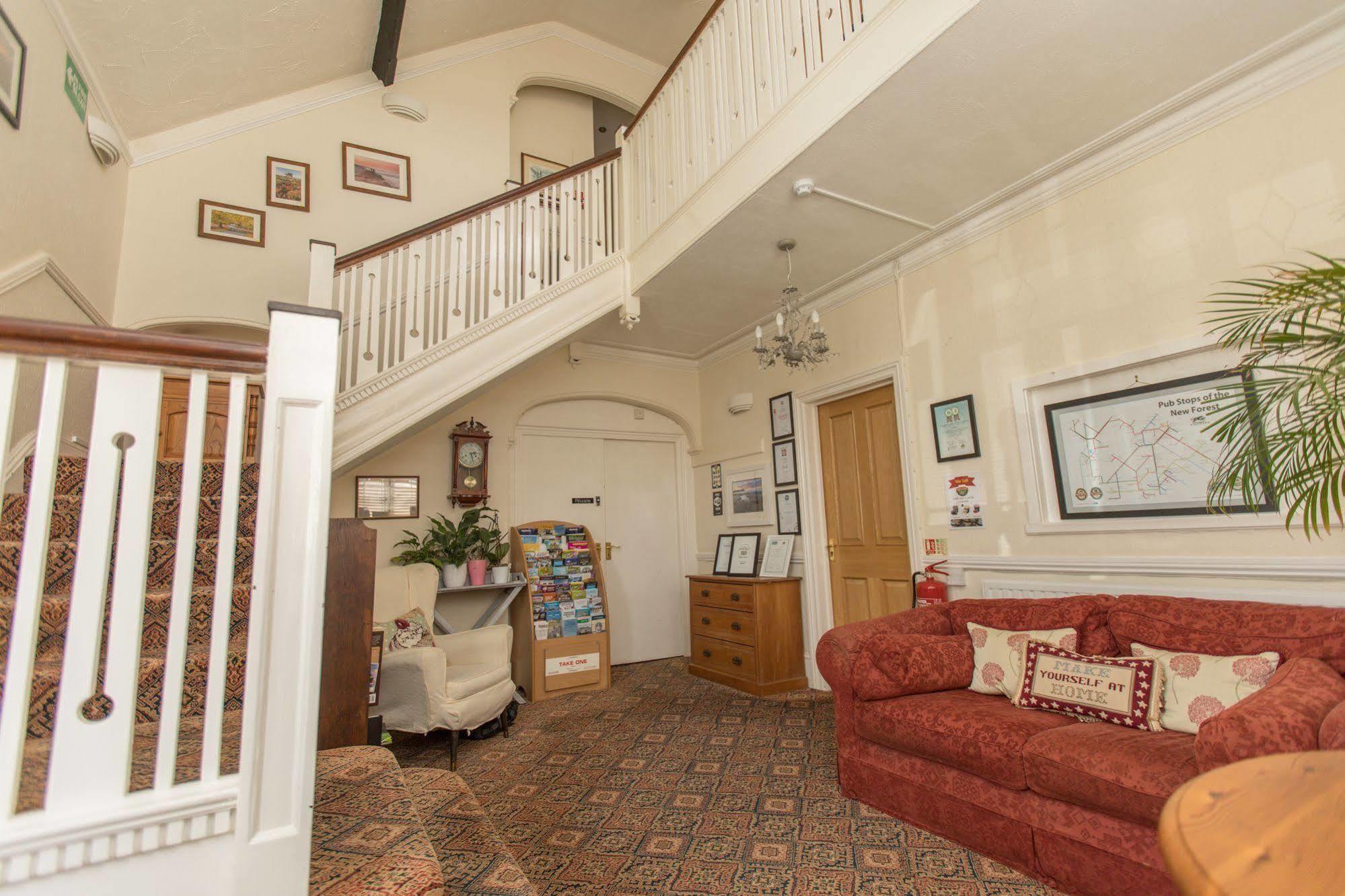 The Maples Bed and Breakfast Hythe  Exteriör bild