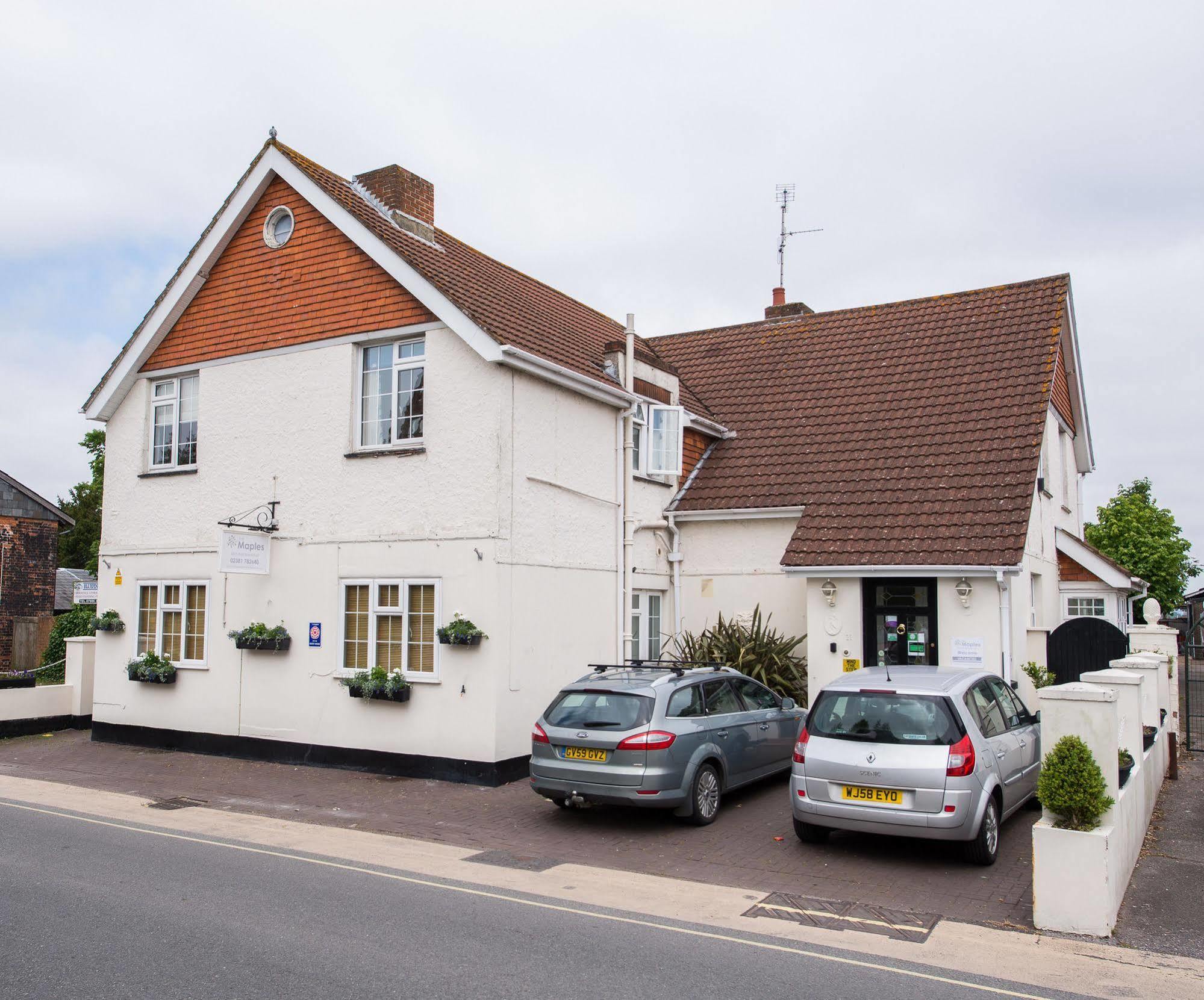 The Maples Bed and Breakfast Hythe  Exteriör bild