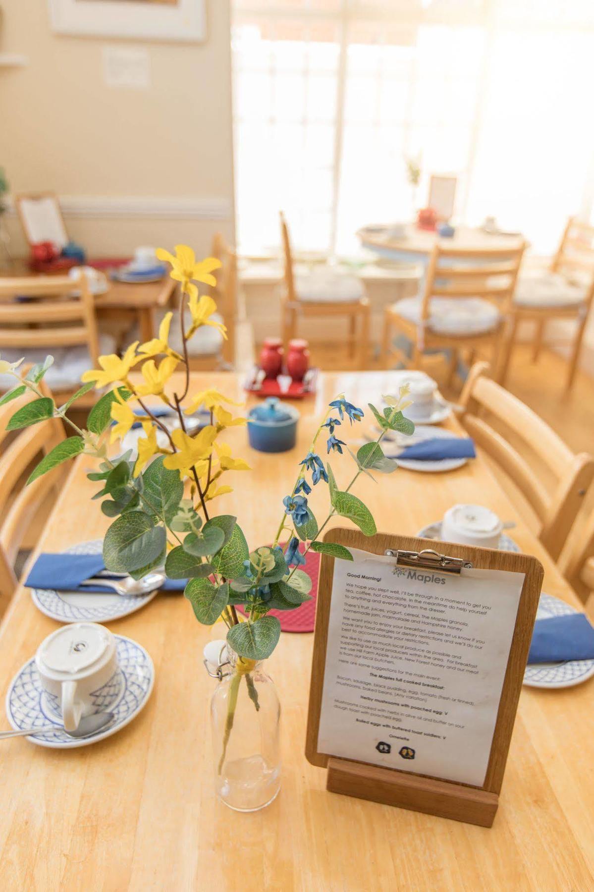 The Maples Bed and Breakfast Hythe  Exteriör bild